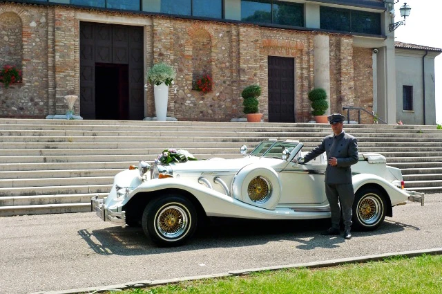 Excalibur Phaeton IV pearl white 1981